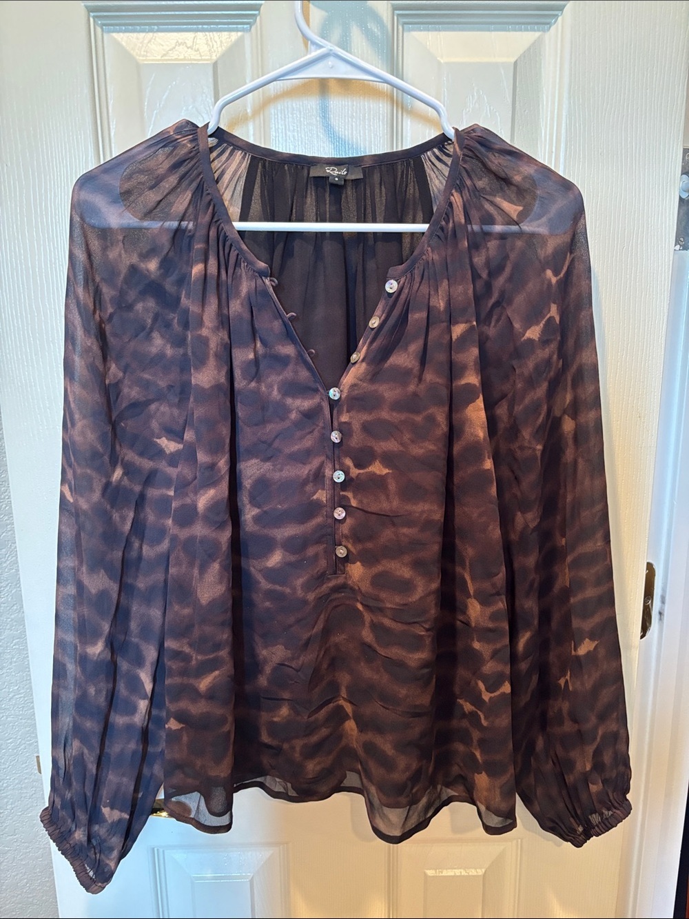Rails Indi Umber Leopard Print Sheer Henley Blouse Boho Animal Top size Small